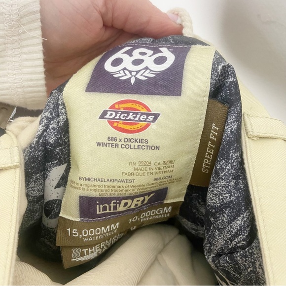 686 x Dickies Snowboard Work Ski Pants Women’s Size Medium - Picture 7 of 8